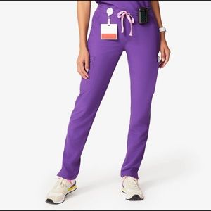 NWT-FIGS ULTRAVIOLET (PURPLE) YOLA SCRUB PANTS!!🆕